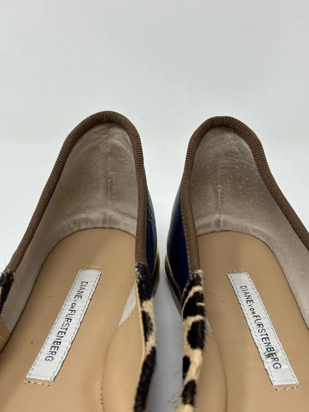 Diane Von Furstenberg Real Calf Hair Animal Print Flats Size 6.5 - Picture 10 of 15